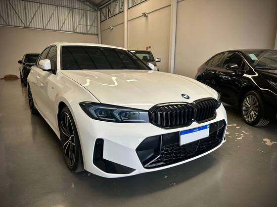 BMW 320i 2.0 16V TURBO FLEX M SPORT AUTOMÁTICO BMW 320i 2.0 16V TURBO FLEX M SPORT AUTOMÁTICO